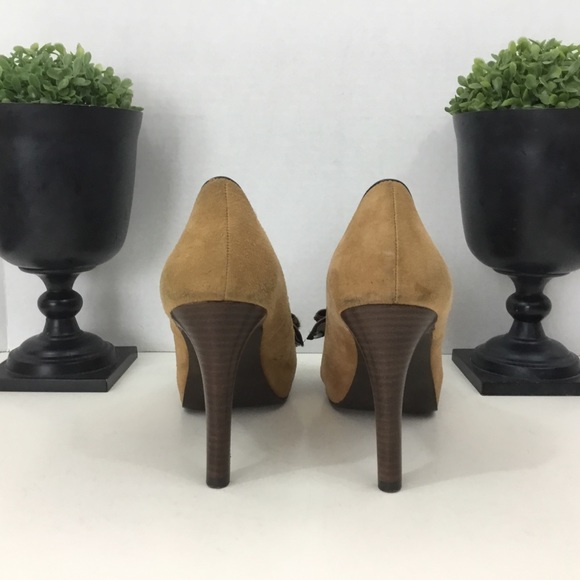 B Makowsky Tan Suede Heels, 8 1/2M - Picture 3 of 8